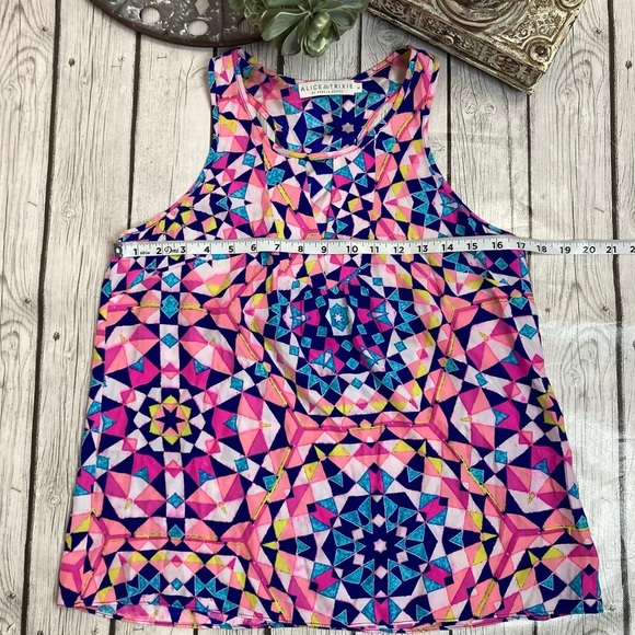 Alice & Trixie GeometricSilk Top - Picture 5 of 10